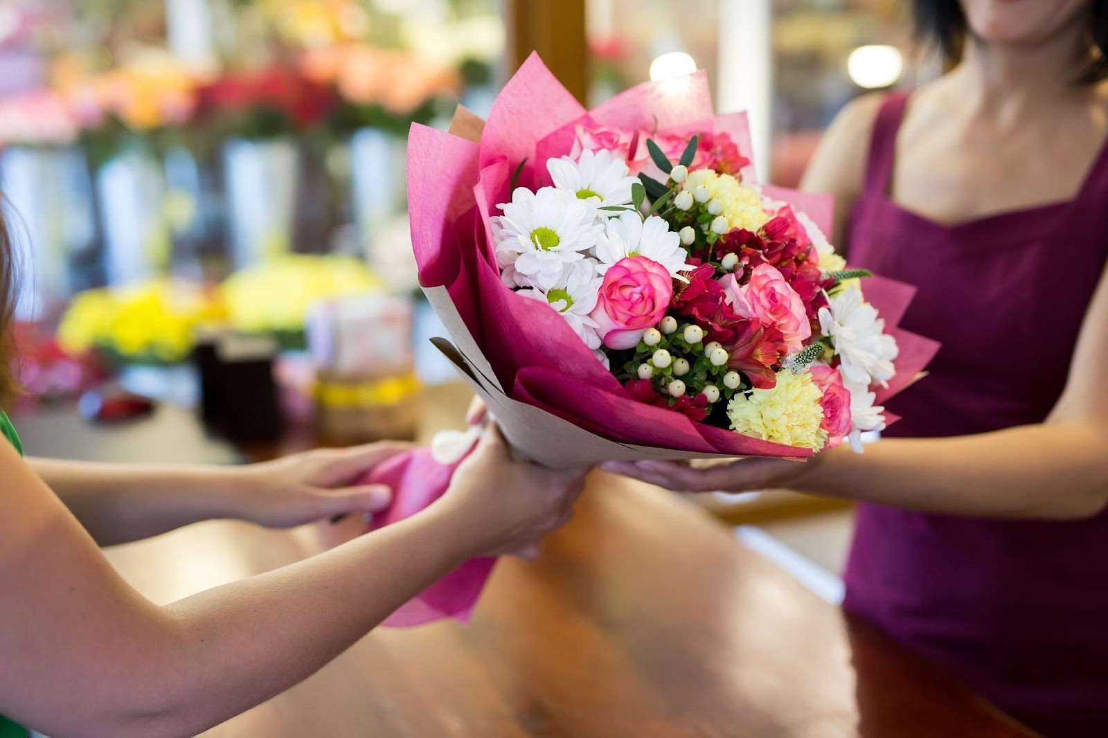 6-events-where-gifting-fresh-flower-bouquet-makes-sense-1